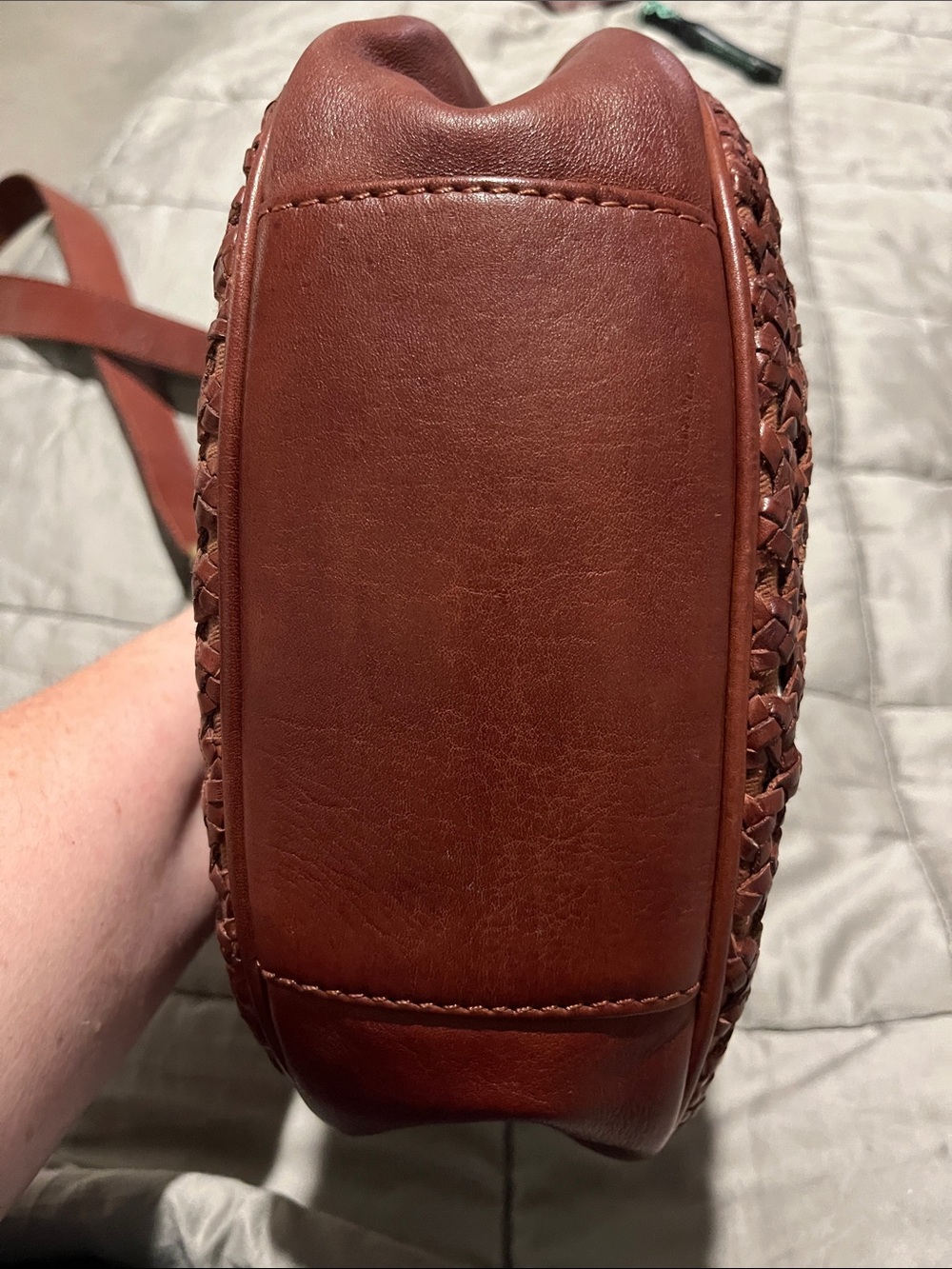 HOBO Hazel sling crossbody woven - Picture 2 of 8